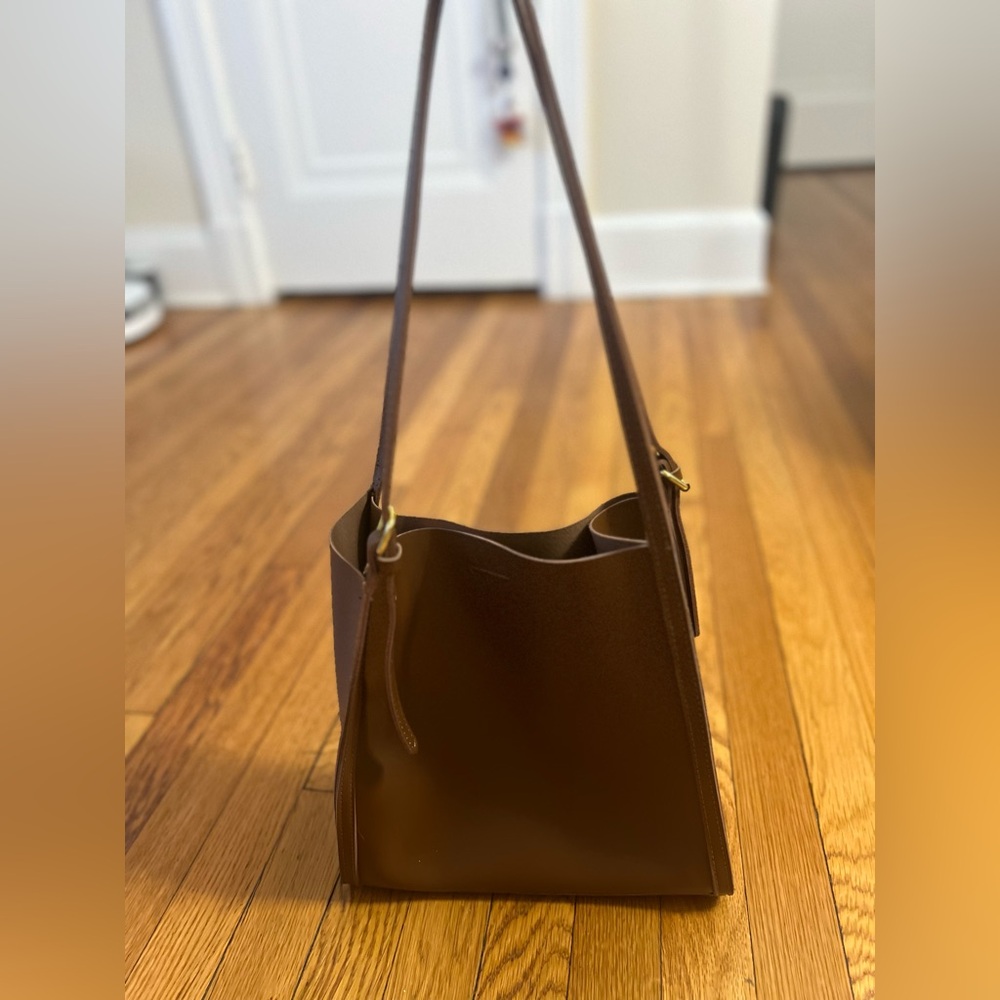 Elegant Brown Leather Tote Bag